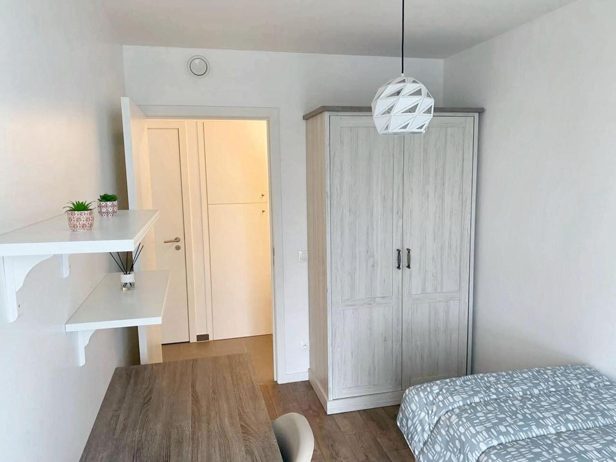 Modern Apartment In Cureghem Anderlecht 134 M² + Terrace Bruxelas Exterior foto