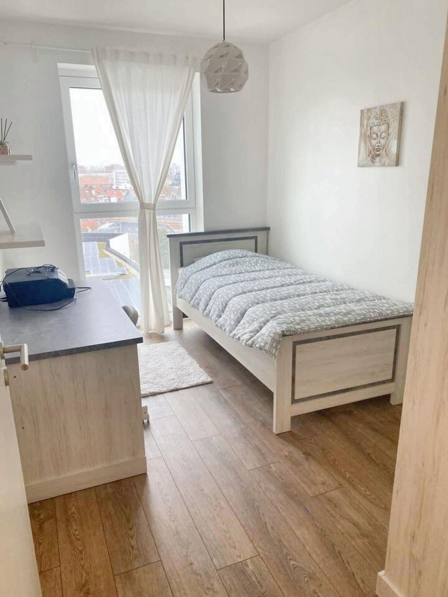Modern Apartment In Cureghem Anderlecht 134 M² + Terrace Bruxelas Exterior foto